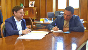 La Diputación de Cuenca tiende su mano a Villar de Cañas para impulsar la industrialización sostenible del municipio