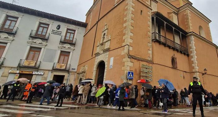 La festividad de San Antón atrae a numerosos conquenses en un lluvioso día 1 La festividad de San Antón atrae a numerosos conquenses en un lluvioso día