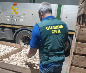La Guardia Civil de Cuenca investiga a tres personas por apropiación indebida de productos agrícolas