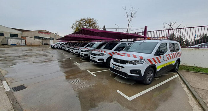 La Junta adquiere 20 nuevas furgonetas destinadas a los equipos de conservación de la red regional de carreteras 1 La Junta adquiere 20 nuevas furgonetas destinadas a los equipos de conservación de la red regional de carreteras