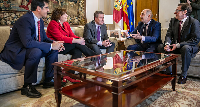 La Mesa del Trabajo Autónomo verá la luz este año como órgano de diálogo y participación directa entre el Gobierno regional y el sector 1 La Mesa del Trabajo Autónomo verá la luz este año como órgano de diálogo y participación directa entre el Gobierno regional y el sector
