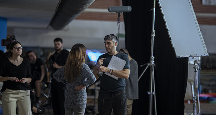 La productora conquense Sorefilms finaliza el rodaje ‘Hora y veinte’, thriller protagonizado por Macarena Gómez, Roberto Álamo y Emma Suárez