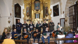 La rondalla Pulso y Púa lleva sus villancicos a Albendea