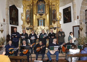 La rondalla Pulso y Púa lleva sus villancicos a Albendea