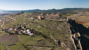 Moya y Torrejoncillo del Rey serán las imágenes de los calendarios de la Diputación de Cuenca en este 2024