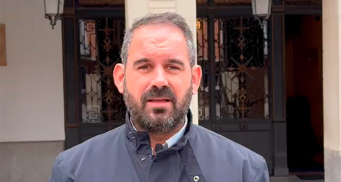 Santiago López: “Rojo pasará a la historia por ser el regidor que menos hizo por Guadalajara y por su actitud cobarde ante la amnistía” 1 Santiago López