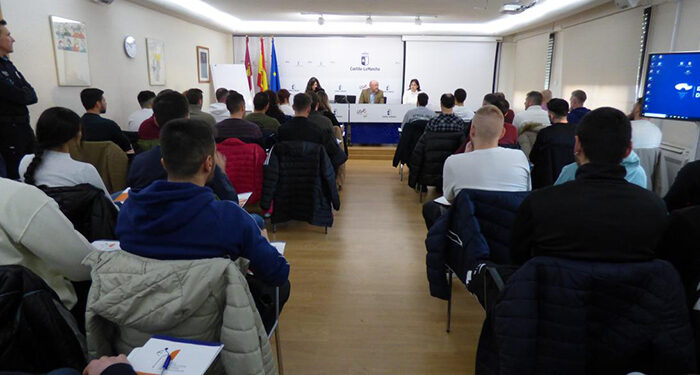 Un total de 68 alumnos de las cinco provincias de la región inician esta semana el XXXVI curso de formación inicial para policías locales 1 Un total de 68 alumnos de las cinco provincias de la región inician esta semana el XXXVI curso de formación inicial para policías locales