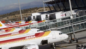 ¿Sabes qué derechos tienes ante las cancelaciones de vuelos motivadas por la huelga de personal de Iberia