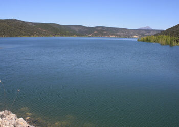 Benítez señala que las reservas de Beleña están por encima de la media de los últimos diez años “pero es esencial que el aporte de agua en primavera sea voluminoso” Benítez señala que las reservas de Beleña están por encima de la media de los últimos diez años “pero es esencial que el aporte de agua en primavera sea voluminoso”