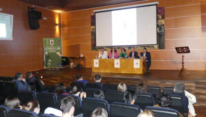 Cuencadiseño y la Asociación de Comercio aportan sus conocimientos a los alumnos del Alfonso VIII