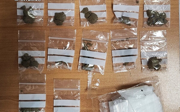 Desactivado un punto de venta de drogas en las proximidades de un Centro Educativo de Azuqueca de Henares 1 Desactivado un punto de venta de drogas en las proximidades de un Centro Educativo de Azuqueca de Henares