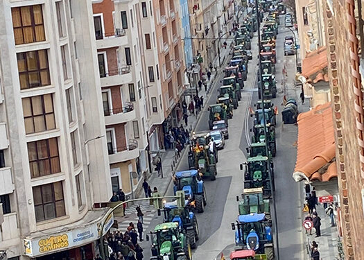 El campo castellano-manchego clama contra las políticas de administraciones europeas, nacionales y regionales 1 El campo castellano-manchego clama contra las políticas de administraciones europeas, nacionales y regionales