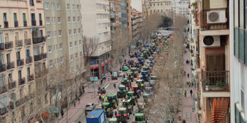 El campo español estalla en Madrid con una tractorada histórica, sin los sindicatos de clase «que se han convertido en gestorías»