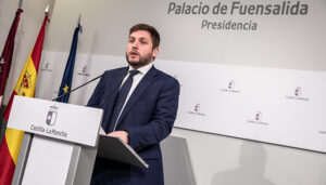 El Gobierno de Castilla-La Mancha renueva los descuentos de transportes, que han supuesto un ahorro a las familias de 17,3 millones de euros