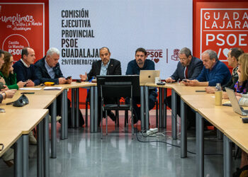 El PSOE de Guadalajara ratifica por unanimidad que Miguel Óscar Aparicio sea el candidato socialista para asumir la Alcaldía del Ayuntamiento de Azuqueca