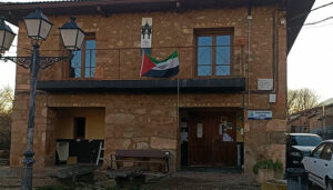 El PSOE de Guadalajara reclama que en ayuntamiento de Albendiego vuelvan a ondear las enseñas de España y de Castilla-La Mancha