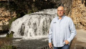 El restaurante junto a las cascadas de Trillo reabre como El Mesón de Góngora