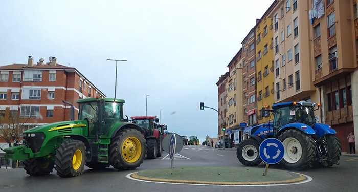 España Vaciada transmite su apoyo a agricultores y ganaderos denunciando que no se aplican soluciones y sí más dificultades 1 España Vaciada transmite su apoyo a agricultores y ganaderos denunciando que no se aplican soluciones y sí más dificultades
