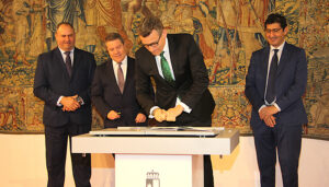 Eurocaja Rural suscribe con la JCCM un convenio para inyectar liquidez al sector primario y mejorar sus condiciones de financiación