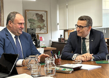 Eurocaja Rural traslada al consejero de Agricultura, Ganadería y Desarrollo Rural su compromiso con el sector primario