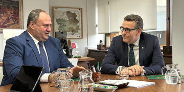 Eurocaja Rural traslada al consejero de Agricultura, Ganadería y Desarrollo Rural su compromiso con el sector primario