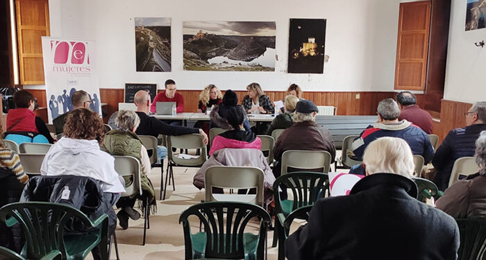 Gran participación en la jornada de AMEP sobre emprendimiento en la localidad de Alarcón
