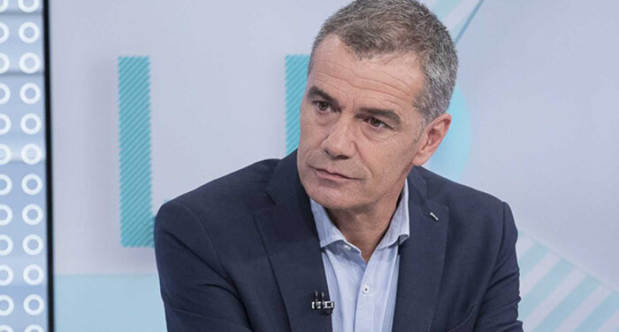 La Delegación de Estudiantes de Cuenca retoma las Jornadas de Formación con la presencia de Toni Cantó y el speaker Joaquín Danvila