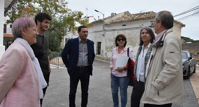 La Diputación de Cuenca ayudará con 80.000 euros a Torrejoncillo del Rey con una pista de pádel y mejoras en todas las pedanías 1 La Diputación de Cuenca ayudará con 80.000 euros a Torrejoncillo del Rey con una pista de pádel y mejoras en todas las pedanías