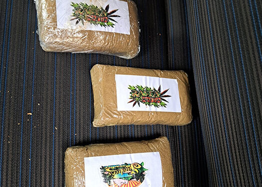 La madre se quiso culpar para salvar a su hijo pero al final acabó también detenida La Guardia Civil de Guadalajara desactiva un punto de venta de droga en Azuqueca