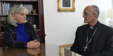 La subdelegada del Gobierno en Guadalajara se reúne con el obispo