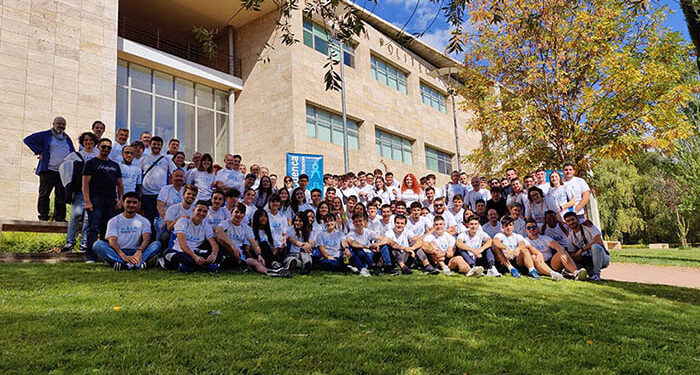 La Escuela Politécnica de Cuenca participa en el proyecto “Digitaliza tu pueblo” para combatir la despoblación 1 La UCLM implica a estudiantes preuniversitarios para combatir la despoblación con soluciones tecnológicas