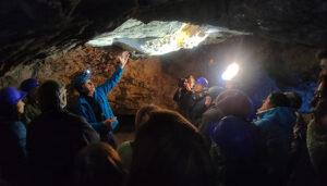 Las minas de lapis specularis de Saceda del Río es el recurso turístico más visitado de la zona