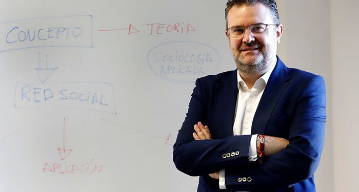 Las relaciones de pareja en la España actual llegan a las charlas de la RACAL 1 Las relaciones de pareja en la España actual llegan a las charlas de la RACAL