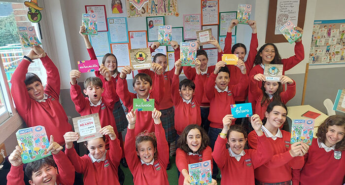 Más de 700 estudiantes y 13 docentes de Cuenca crean el “Inclusionario”, el diccionario más democrático e inclusivo de la historia