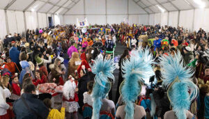 Más de trescientas personas participan en el Concurso de Disfraces de Carnaval