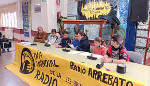 Radio Arrebato y el IES Brianda de Mendoza celebran el Día Mundial de la Radio, en directo, el viernes 9 a partir de las 930