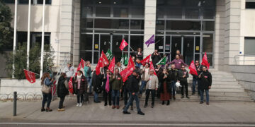 Representantes del Cuerpo de Agentes Medioambientales de CCOO se encierran en Función Pública y exigen la presencia de la consejera de Desarrollo Sostenible