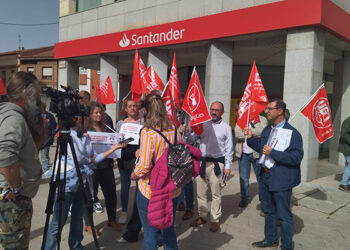 Tres de cada cuatro trabajadores de la banca secundan en CLM la huelga por su convenio colectivo
