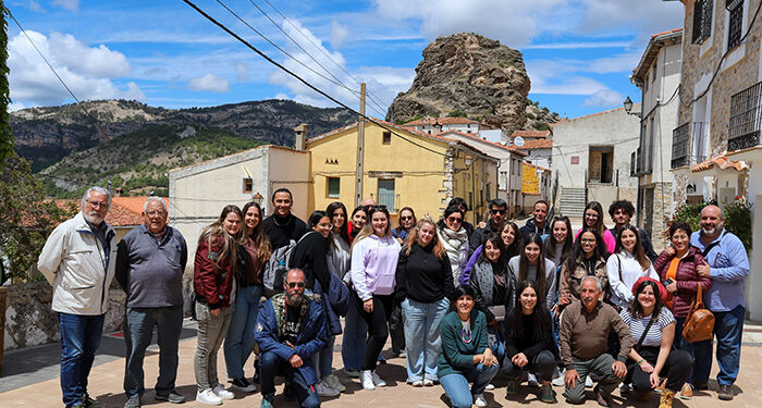 Abierto el plazo de preinscripción para la residencia cultural y de investigación “Tras_humancias 2.4” 1 Abierto el plazo de preinscripción para la residencia cultural y de investigación “Tras_humancias 2.4”