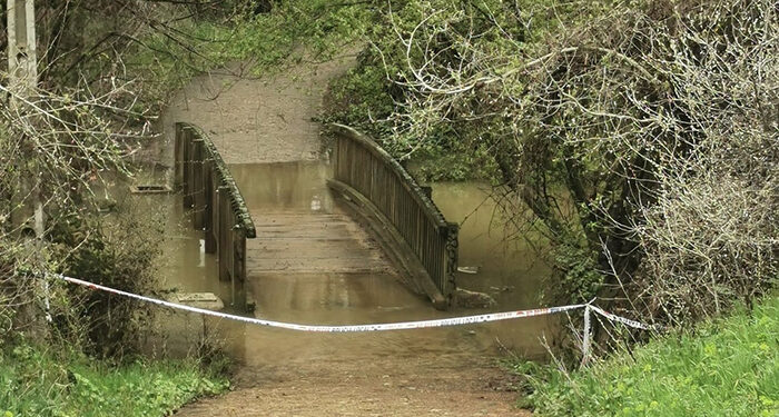 Cerrados los accesos al río Júcar en Cuenca tras el desembalse de agua de La Toba