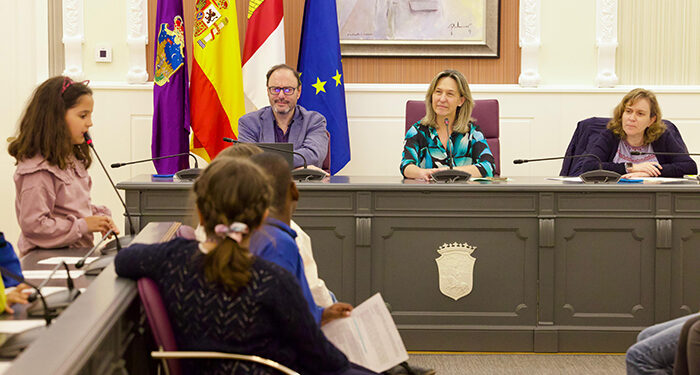 Constituido el Consejo Municipal de Infancia y Adolescencia del Ayuntamiento de Guadalajara 1 Constituido el Consejo Municipal de Infancia y Adolescencia del Ayuntamiento de Guadalajara