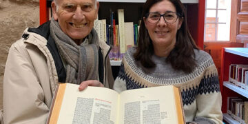 Donan a la Biblioteca Municipal de Huete del facsímil de compilación de leyes de Alonso Díaz de Montalvo