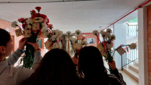 El IES Fernando Zóbel y la Zobelteca celebra el Día Mundial de la poesía regalando solidaridad