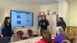 El programa RuralTIC forma a la población optense en tecnologías digitales