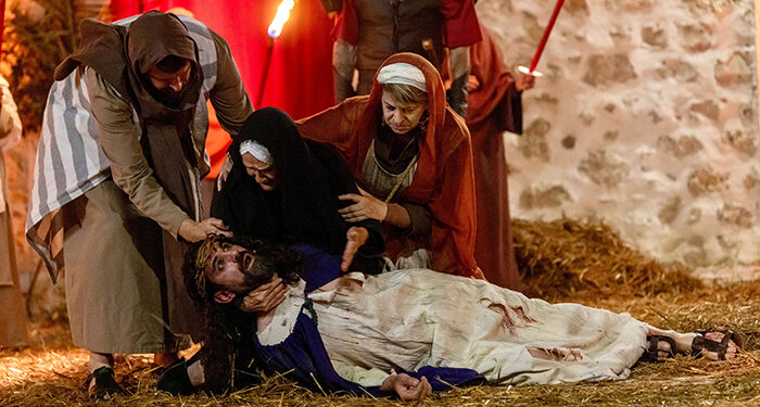 Éxito de público y de representación en la Pasión Viviente de Iriépal