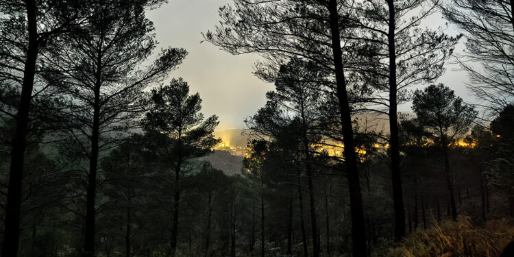 Miércoles Santo de Viento y lluvia a las 20:30 horas en el Cerro del Socorro de Cuenca
