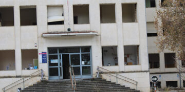 Jiménez denuncia el lamentable estado del antiguo Colegio de San Julián, “foco de vandalismo, robos y suciedad”