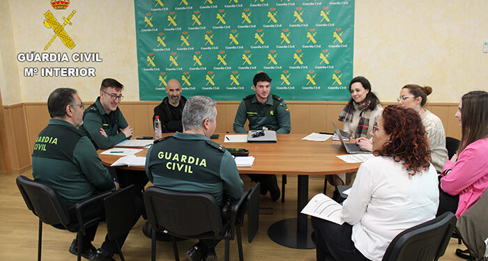 La Guardia Civil organiza una reunión con personal de la Delegación Provincial de la Consejería de Bienestar de Cuenca 1 La Guardia Civil organiza una reunión con personal de la Delegación Provincial de la Consejería de Bienestar de Cuenca