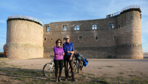 “La Historia en Bicicleta” celebra la primavera en Cuenca donde nos muestra la belleza de la Mancha Alta, su historia y poesía