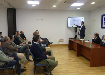 La Junta Directiva de CEOE-Cepyme Cuenca conversa con Toroverde sobre las necesidades empresariales del parque